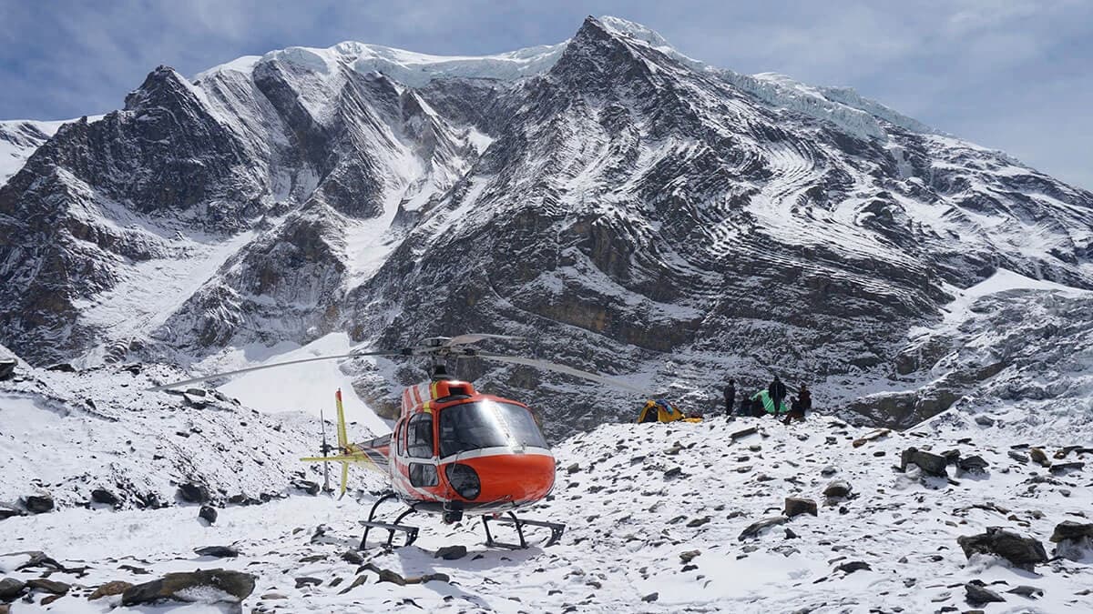 Helicopter rescue in Nepal adventure