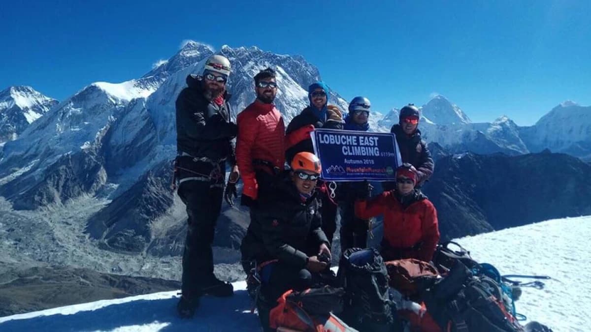 Lobuche East Peak Climbing