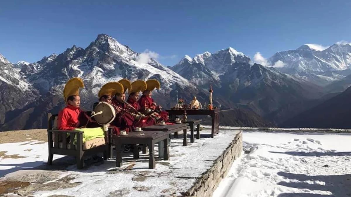 Mani Rimed Festval trekking